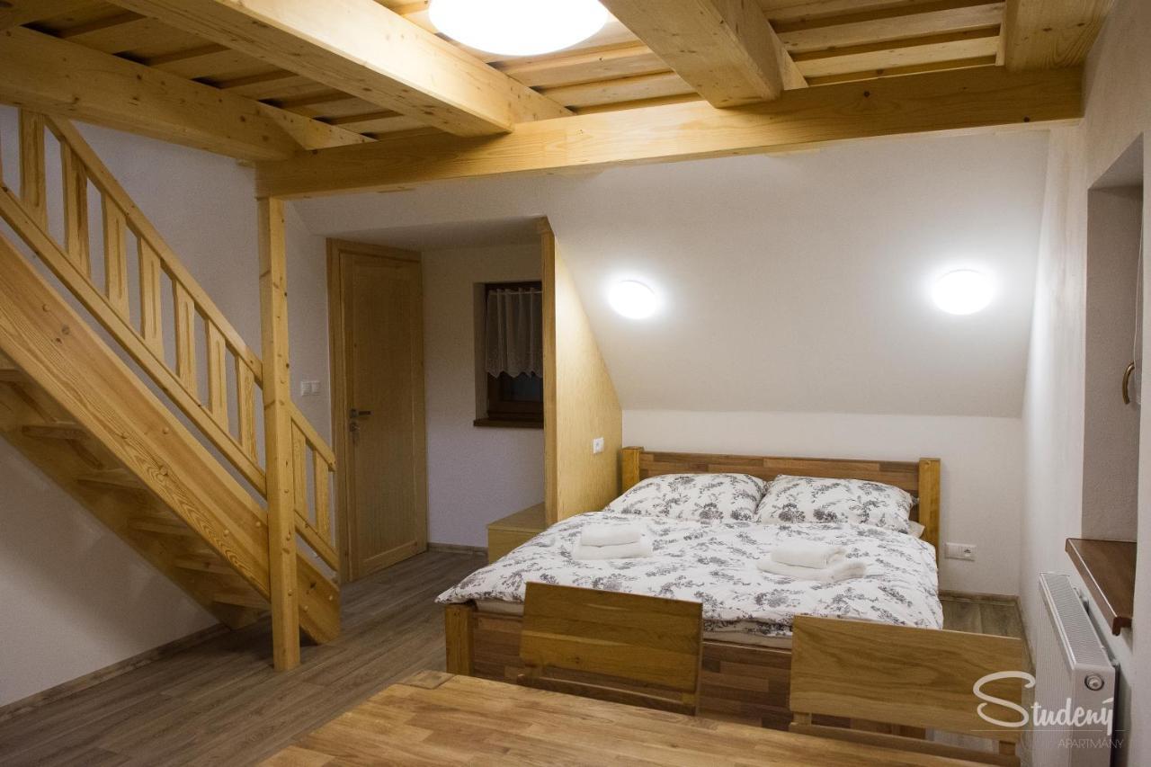 Séjour chez l'habitant Studeny